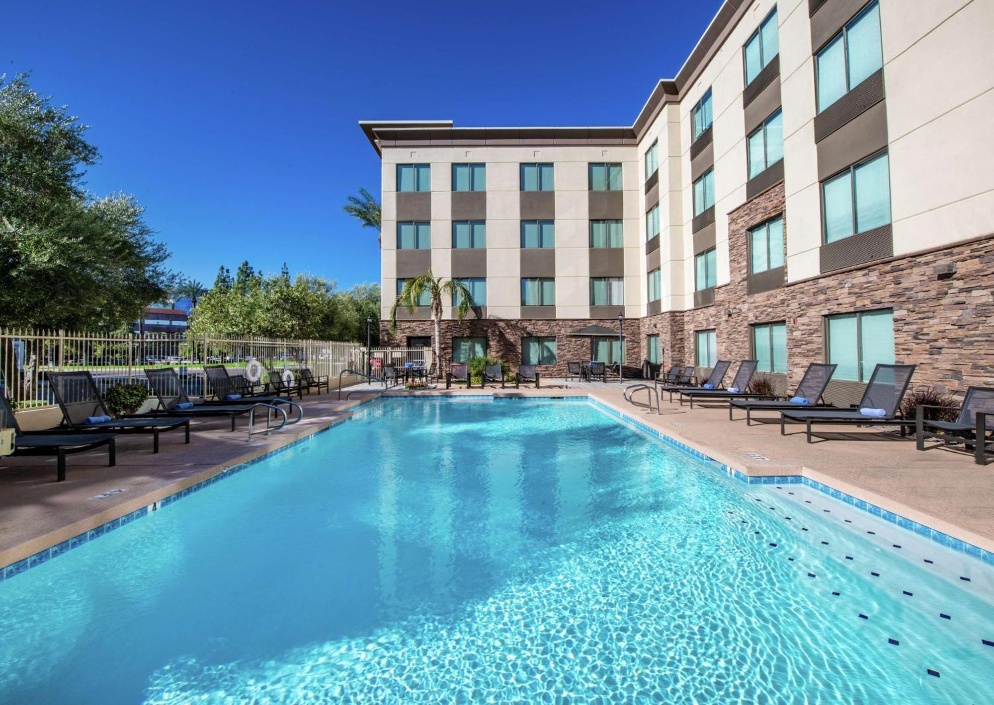 Hampton Inn Phoenix Airport North Exterior foto